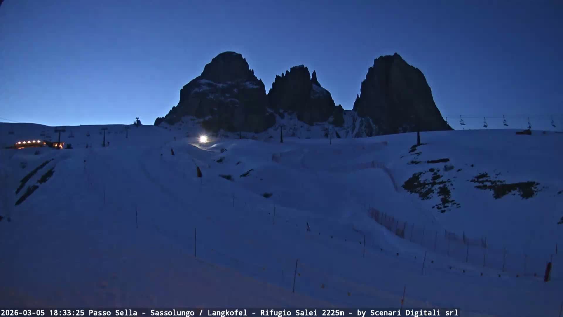 Sassolungo , Langkofel - Passo Sella Ski Slopes Dolomites Live Cam  - Bolzano, Trentino-South Tyrol, Italy
