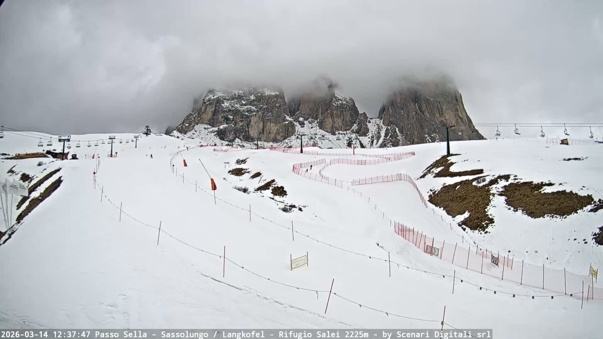Sassolungo , Langkofel - Passo Sella Ski Slopes Dolomites Live Cam  - Bolzano, Trentino-South Tyrol, Italy