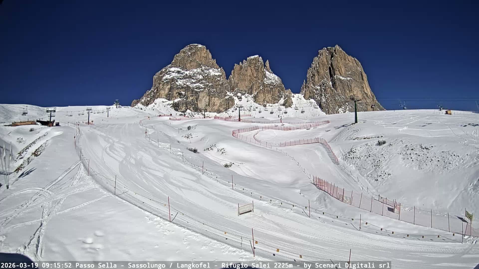 Sassolungo , Langkofel - Passo Sella Ski Slopes Dolomites Live Cam  - Bolzano, Trentino-South Tyrol, Italy
