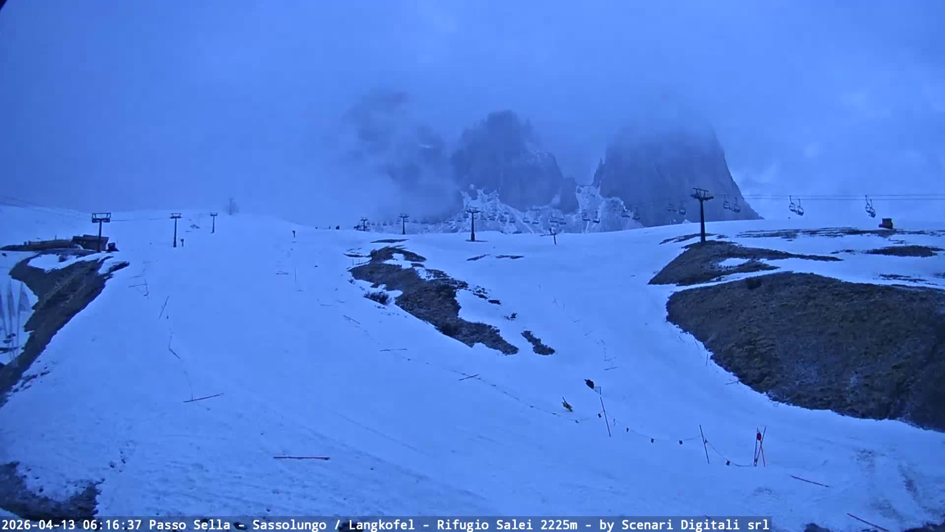 Sassolungo , Langkofel - Passo Sella Ski Slopes Dolomites Live Cam  - Bolzano, Trentino-South Tyrol, Italy