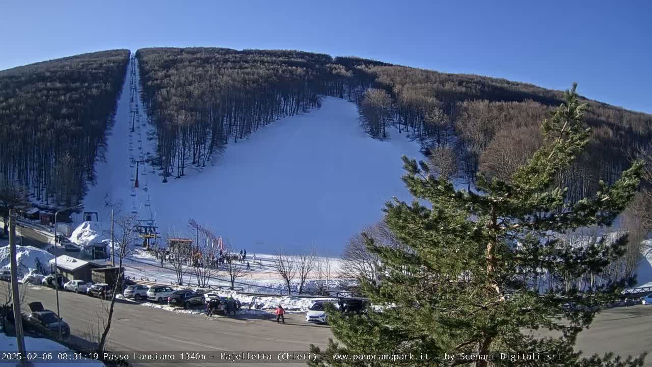 Majelletta, Passo Lanciano Ski Slope Live Cam - Chitei, Abruzzo, Italy