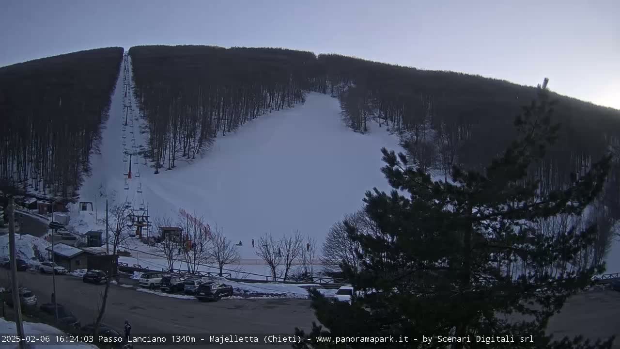 Majelletta, Passo Lanciano Ski Slope Live Cam - Chitei, Abruzzo, Italy