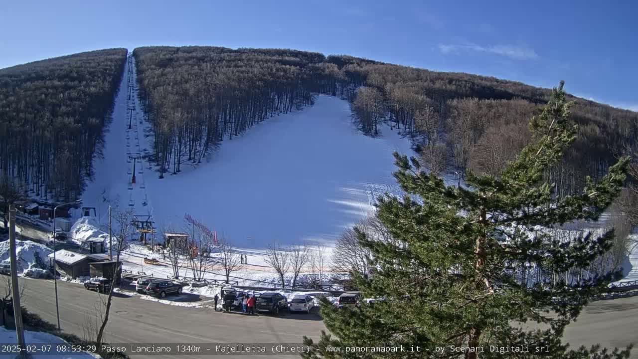 Majelletta, Passo Lanciano Ski Slope Live Cam - Chitei, Abruzzo, Italy