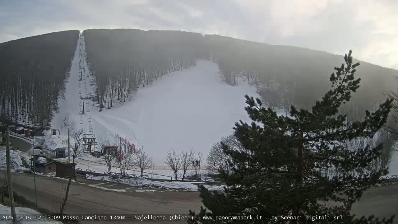 Majelletta, Passo Lanciano Ski Slope Live Cam - Chitei, Abruzzo, Italy