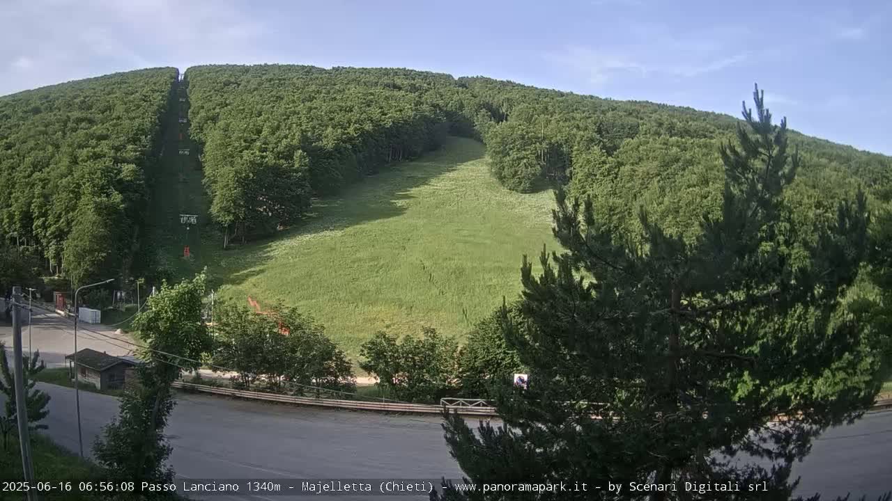 Majelletta, Passo Lanciano Ski Slope Live Cam - Chitei, Abruzzo, Italy