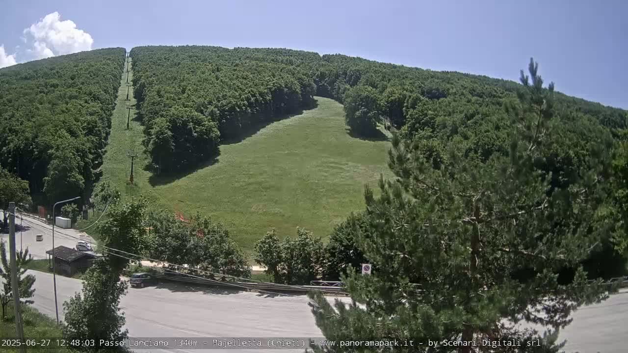 Majelletta, Passo Lanciano Ski Slope Live Cam - Chitei, Abruzzo, Italy