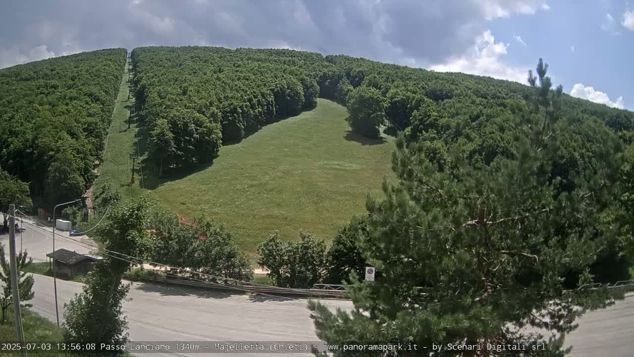 Majelletta, Passo Lanciano Ski Slope Live Cam - Chitei, Abruzzo, Italy
