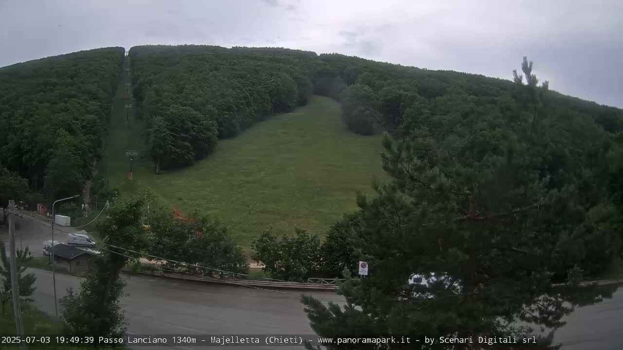 Majelletta, Passo Lanciano Ski Slope Live Cam - Chitei, Abruzzo, Italy