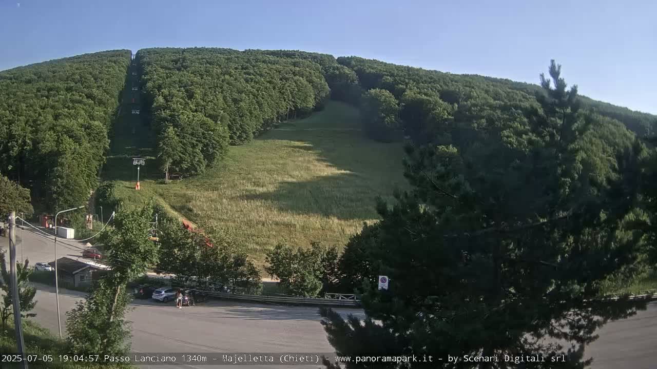 Majelletta, Passo Lanciano Ski Slope Live Cam - Chitei, Abruzzo, Italy