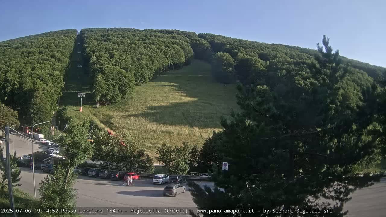 Majelletta, Passo Lanciano Ski Slope Live Cam - Chitei, Abruzzo, Italy