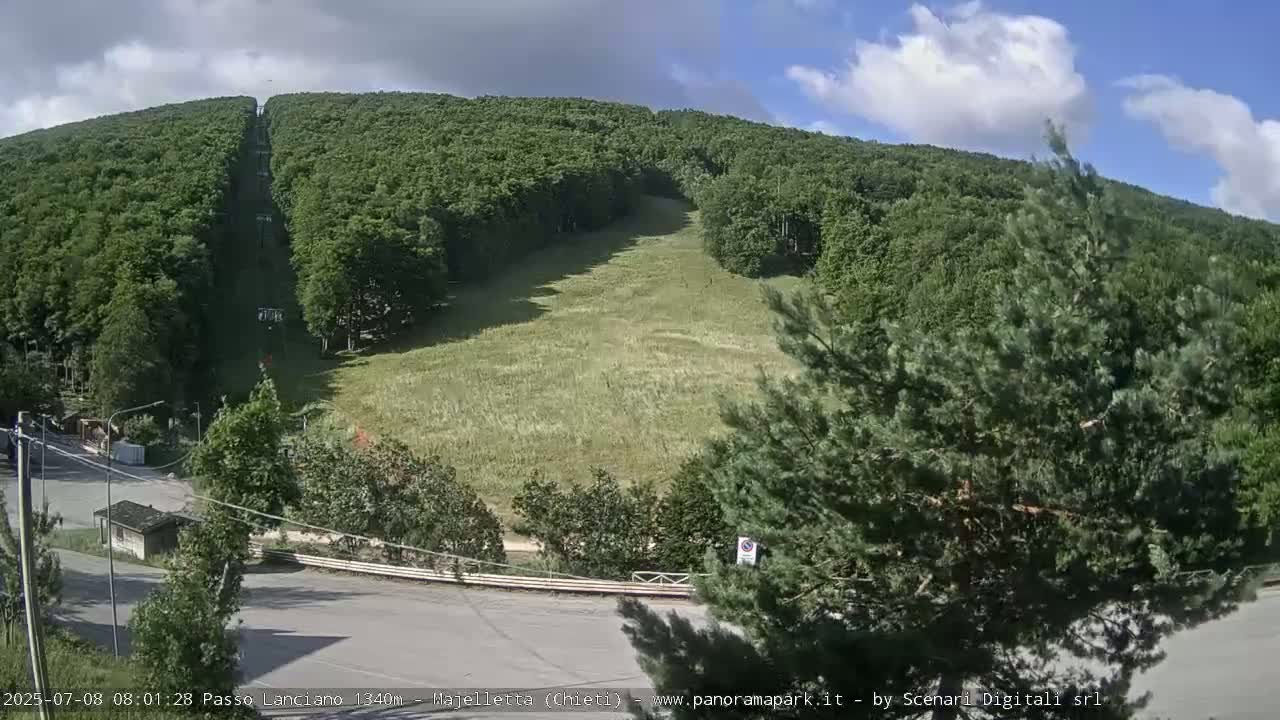 Majelletta, Passo Lanciano Ski Slope Live Cam - Chitei, Abruzzo, Italy