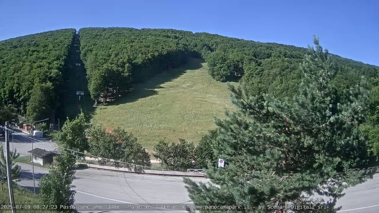 Majelletta, Passo Lanciano Ski Slope Live Cam - Chitei, Abruzzo, Italy