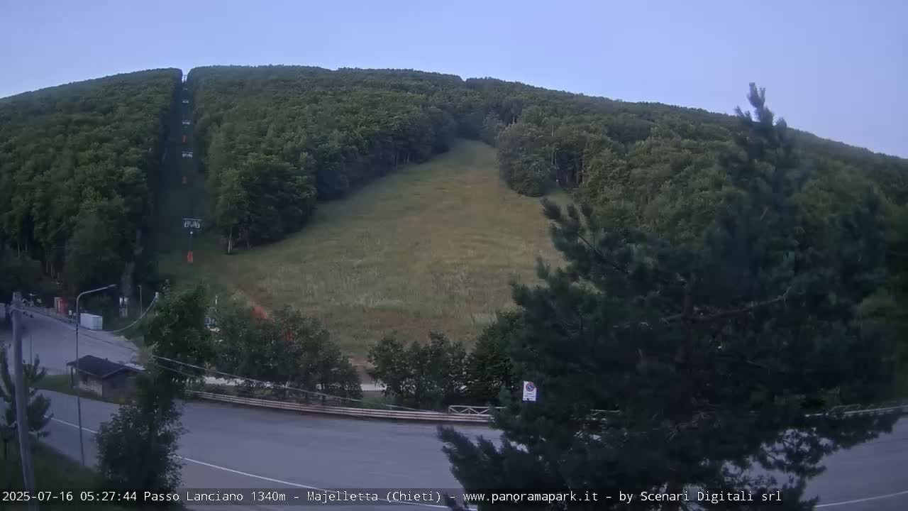 Majelletta, Passo Lanciano Ski Slope Live Cam - Chitei, Abruzzo, Italy