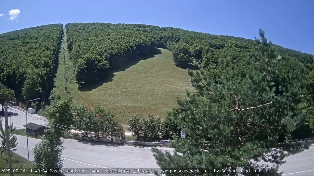 Majelletta, Passo Lanciano Ski Slope Live Cam - Chitei, Abruzzo, Italy