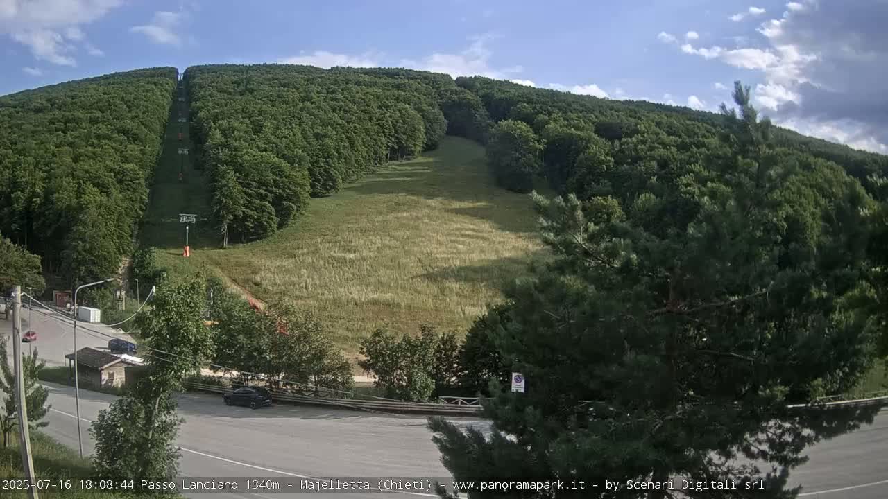 Majelletta, Passo Lanciano Ski Slope Live Cam - Chitei, Abruzzo, Italy