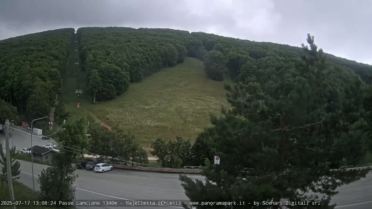 Majelletta, Passo Lanciano Ski Slope Live Cam - Chitei, Abruzzo, Italy