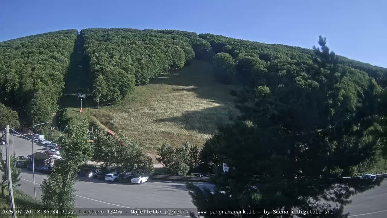 Majelletta, Passo Lanciano Ski Slope Live Cam - Chitei, Abruzzo, Italy