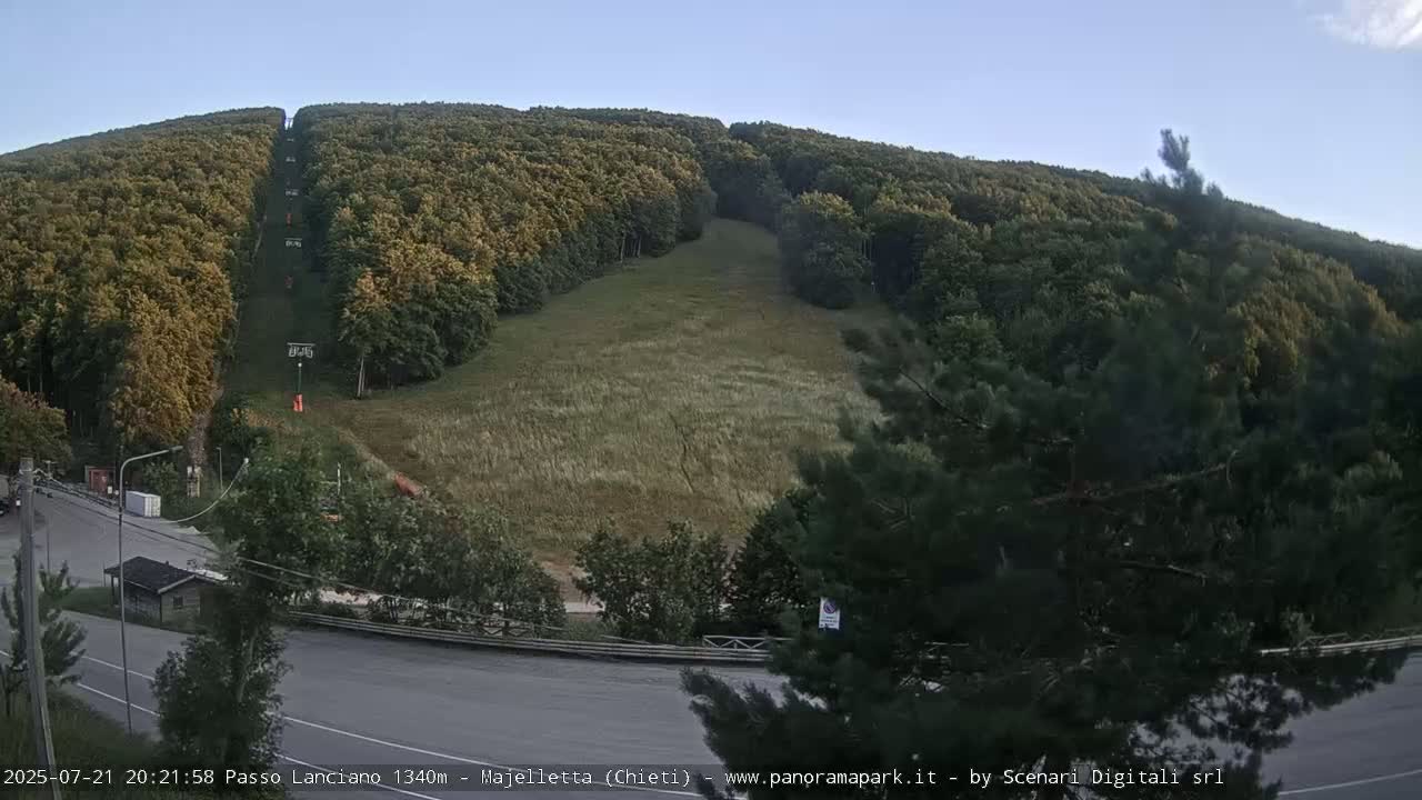 Majelletta, Passo Lanciano Ski Slope Live Cam - Chitei, Abruzzo, Italy