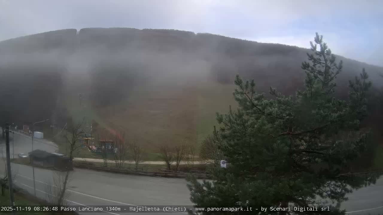 Majelletta, Passo Lanciano Ski Slope Live Cam - Chitei, Abruzzo, Italy