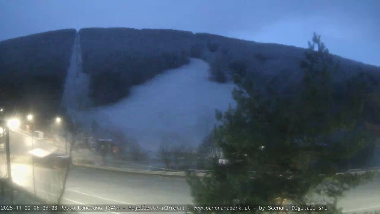 Majelletta, Passo Lanciano Ski Slope Live Cam - Chitei, Abruzzo, Italy