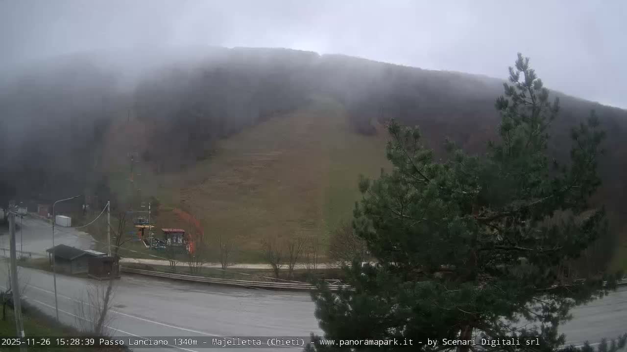Majelletta, Passo Lanciano Ski Slope Live Cam - Chitei, Abruzzo, Italy