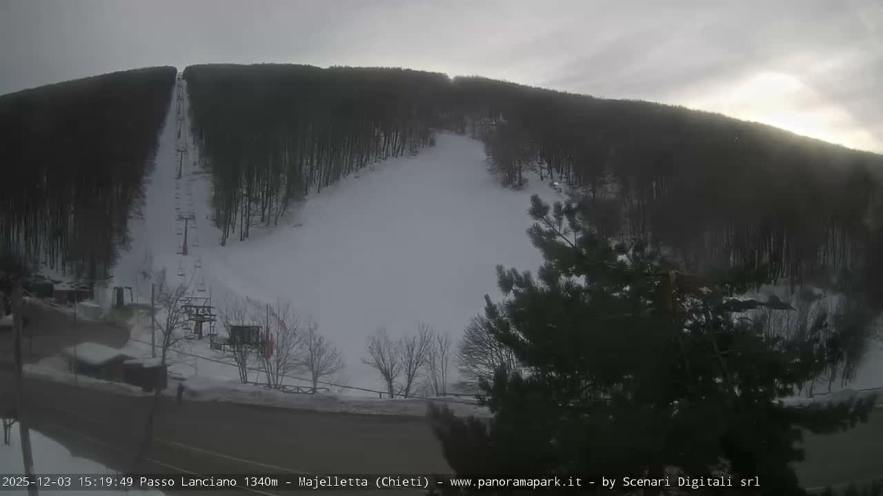 Majelletta, Passo Lanciano Ski Slope Live Cam - Chitei, Abruzzo, Italy