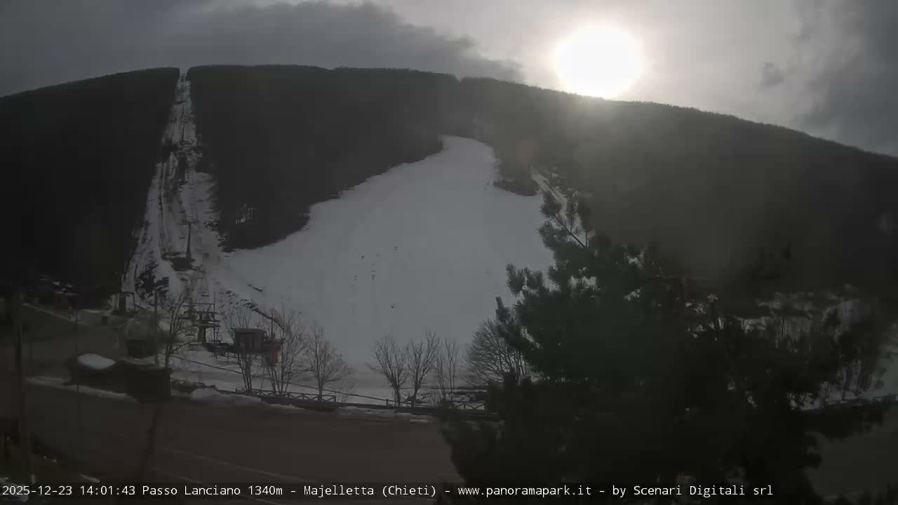 Majelletta, Passo Lanciano Ski Slope Live Cam - Chitei, Abruzzo, Italy
