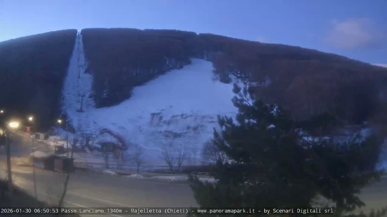 Majelletta, Passo Lanciano Ski Slope Live Cam - Chitei, Abruzzo, Italy