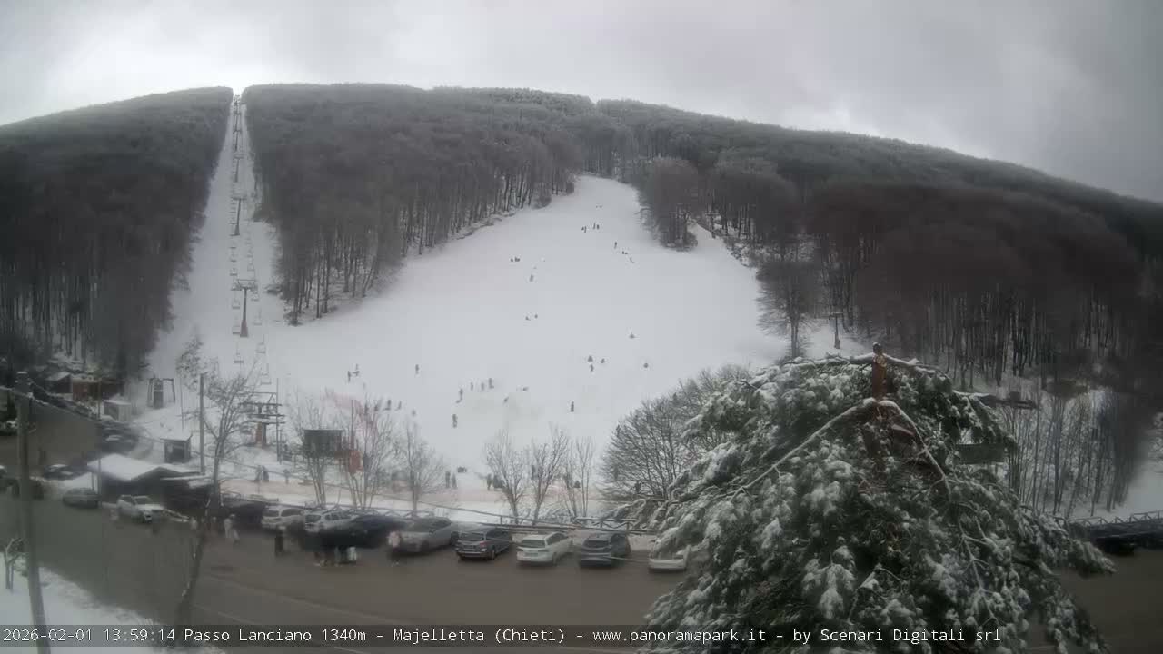 Majelletta, Passo Lanciano Ski Slope Live Cam - Chitei, Abruzzo, Italy