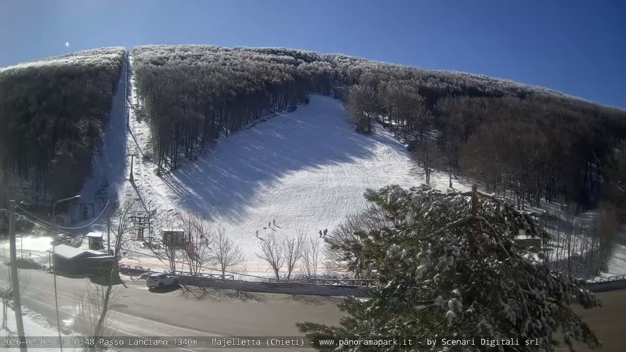 Majelletta, Passo Lanciano Ski Slope Live Cam - Chitei, Abruzzo, Italy