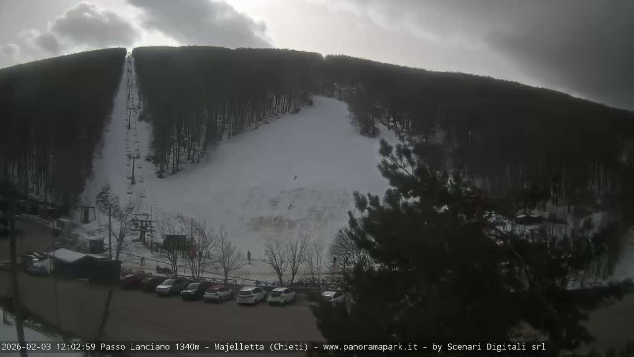 Majelletta, Passo Lanciano Ski Slope Live Cam - Chitei, Abruzzo, Italy