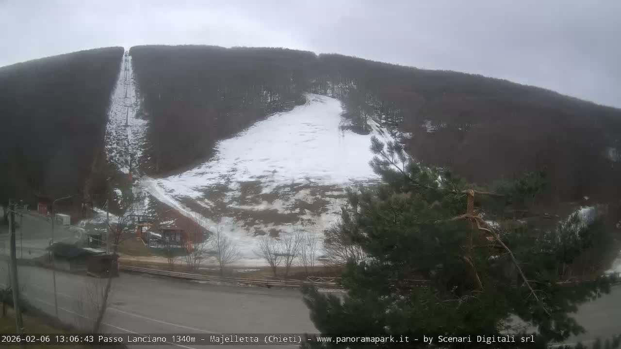 Majelletta, Passo Lanciano Ski Slope Live Cam - Chitei, Abruzzo, Italy