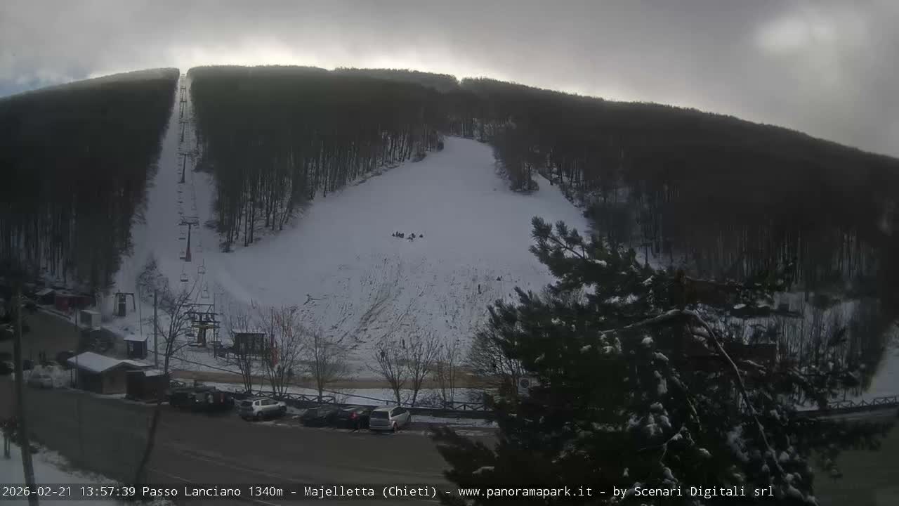 Majelletta, Passo Lanciano Ski Slope Live Cam - Chitei, Abruzzo, Italy