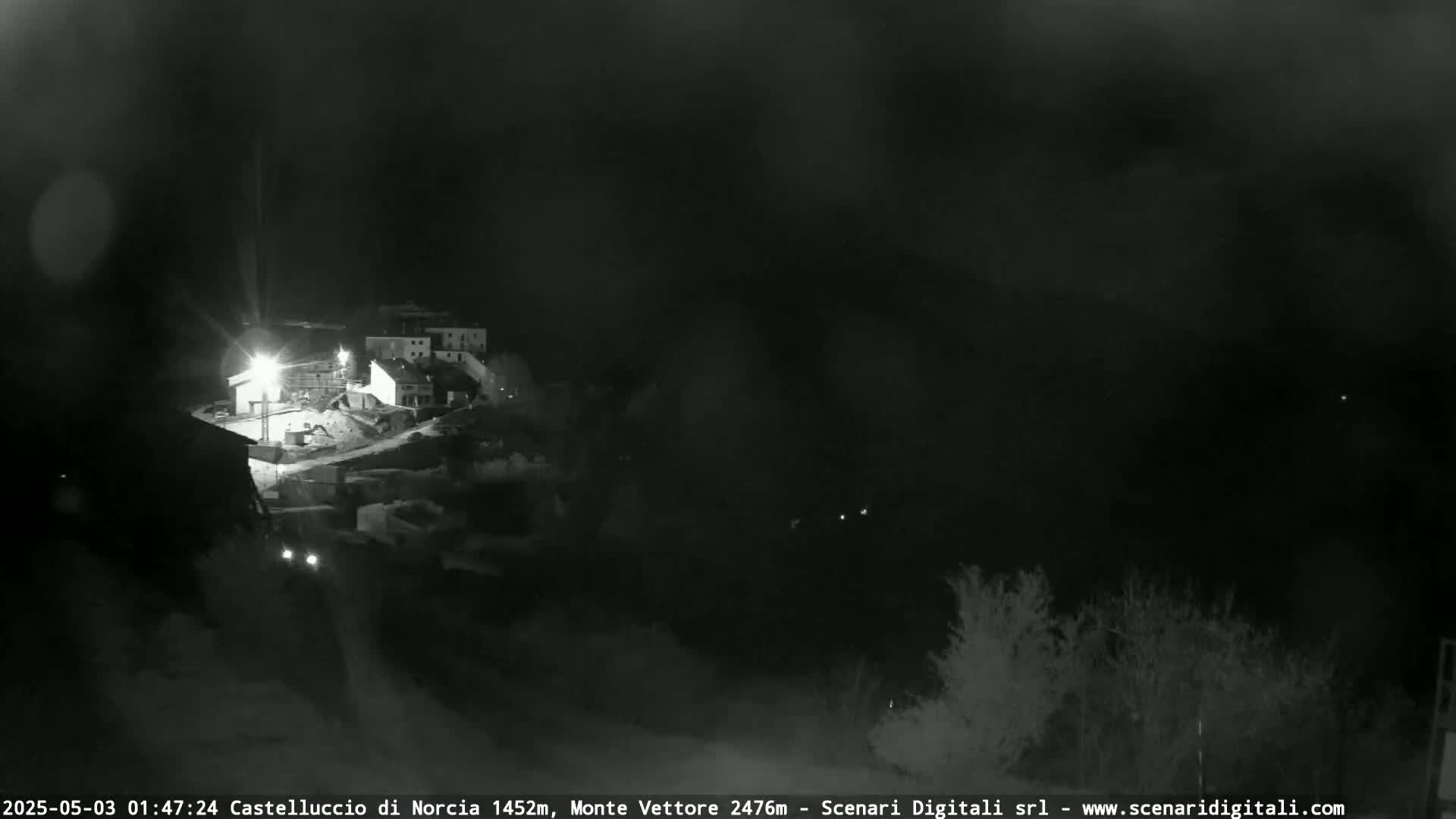 Castelluccio City di Norcia & Monte Vettoretto Mount Panaromic Live Cam - Perugia, Umbria, Italy