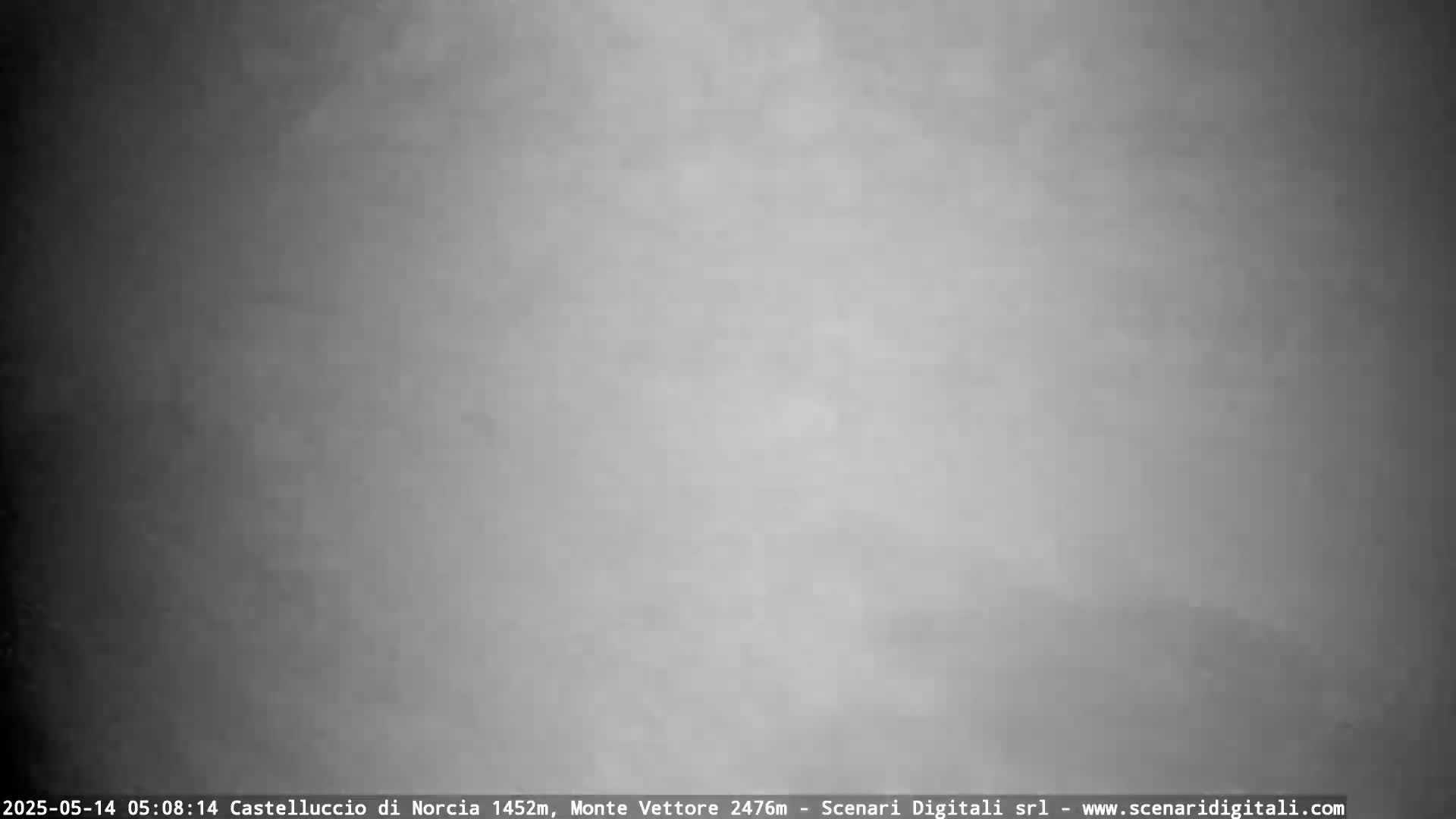 Castelluccio City di Norcia & Monte Vettoretto Mount Panaromic Live Cam - Perugia, Umbria, Italy