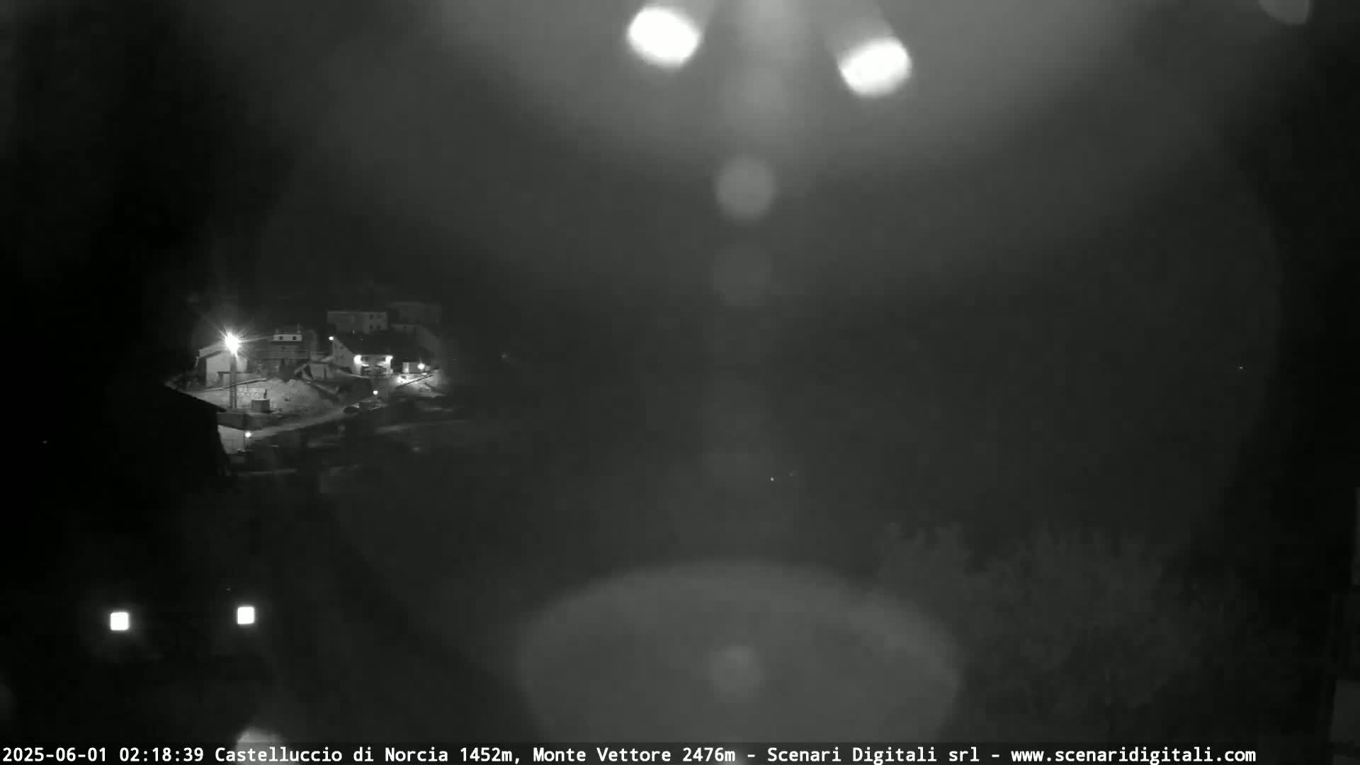Castelluccio City di Norcia & Monte Vettoretto Mount Panaromic Live Cam - Perugia, Umbria, Italy