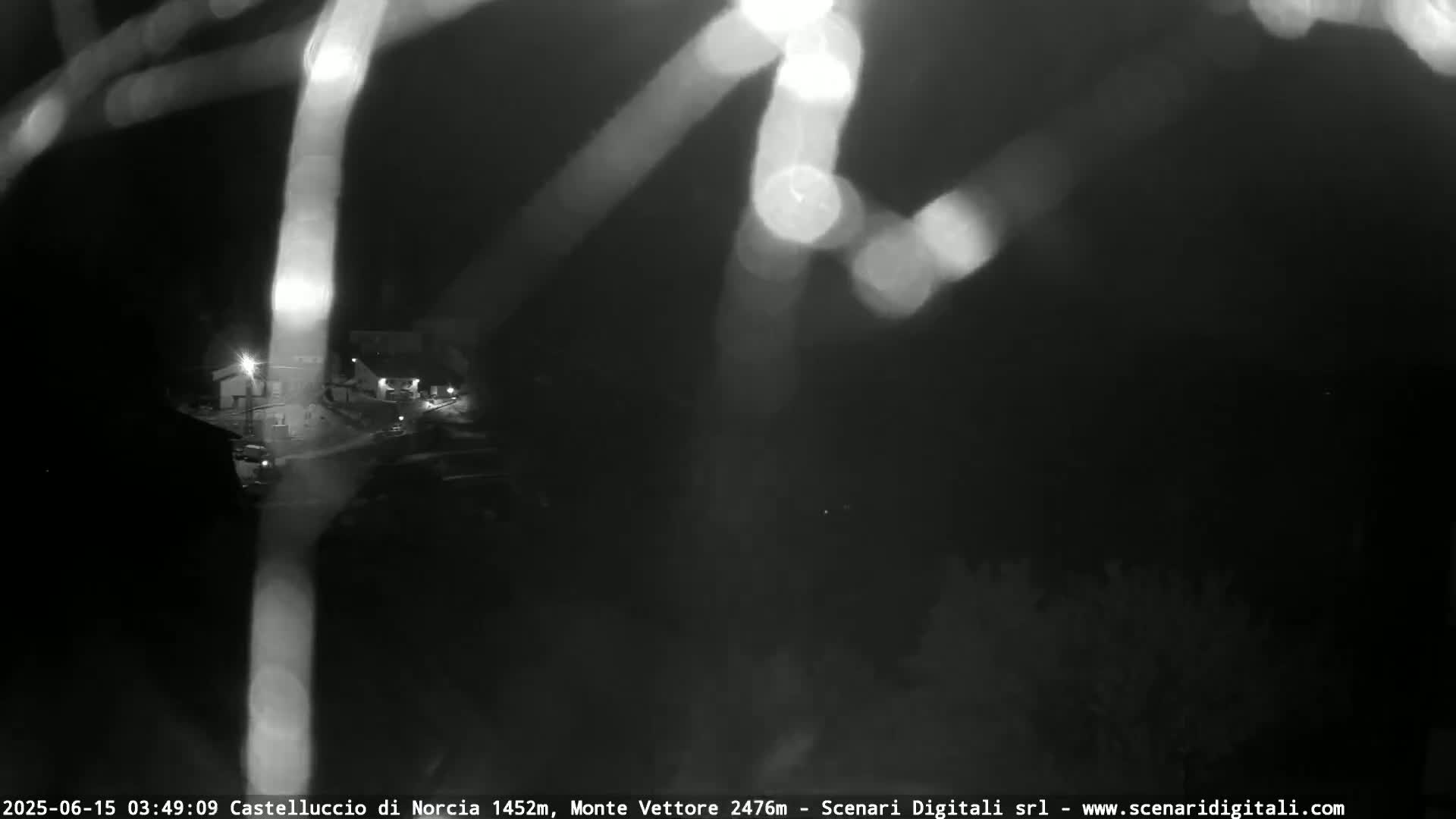 Castelluccio City di Norcia & Monte Vettoretto Mount Panaromic Live Cam - Perugia, Umbria, Italy