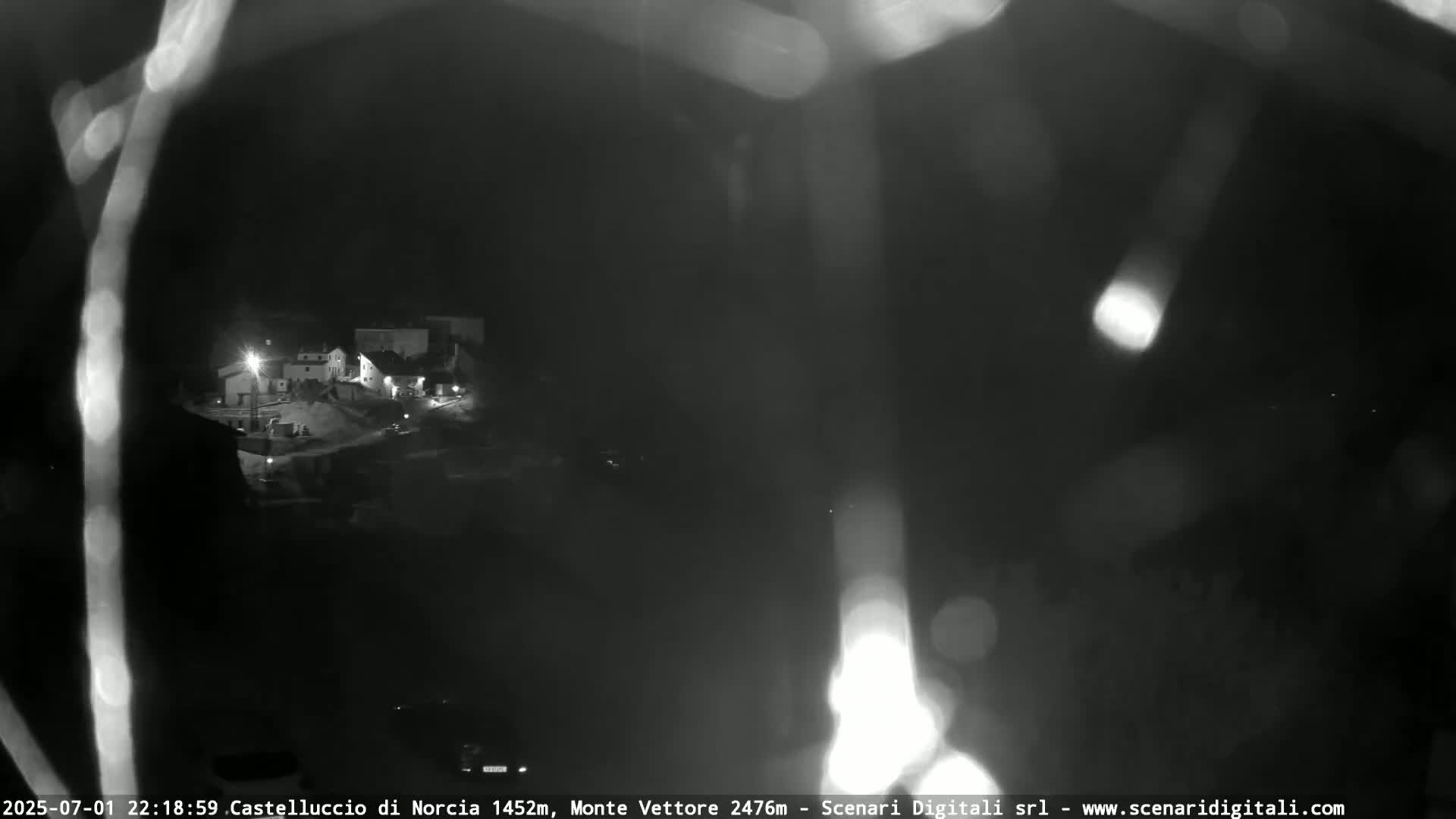 Castelluccio City di Norcia & Monte Vettoretto Mount Panaromic Live Cam - Perugia, Umbria, Italy