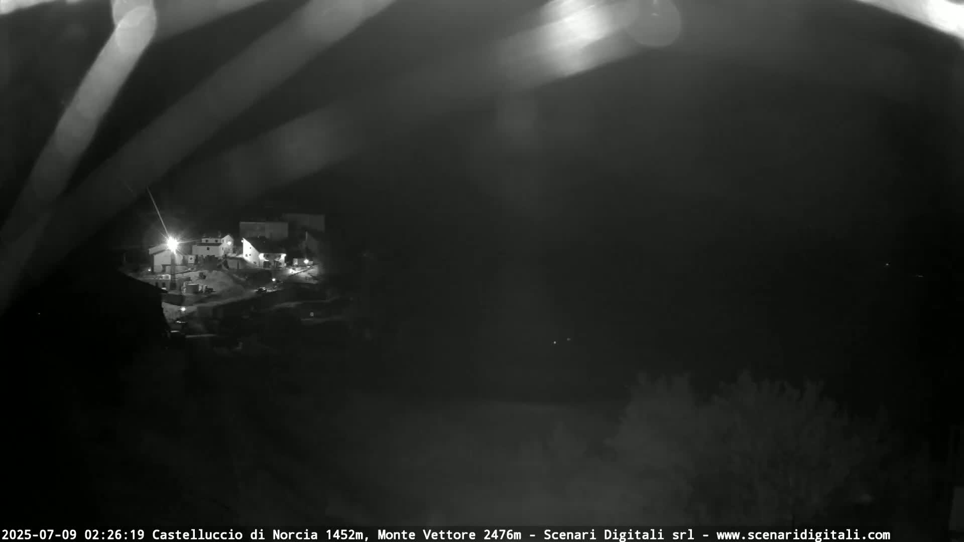Castelluccio City di Norcia & Monte Vettoretto Mount Panaromic Live Cam - Perugia, Umbria, Italy