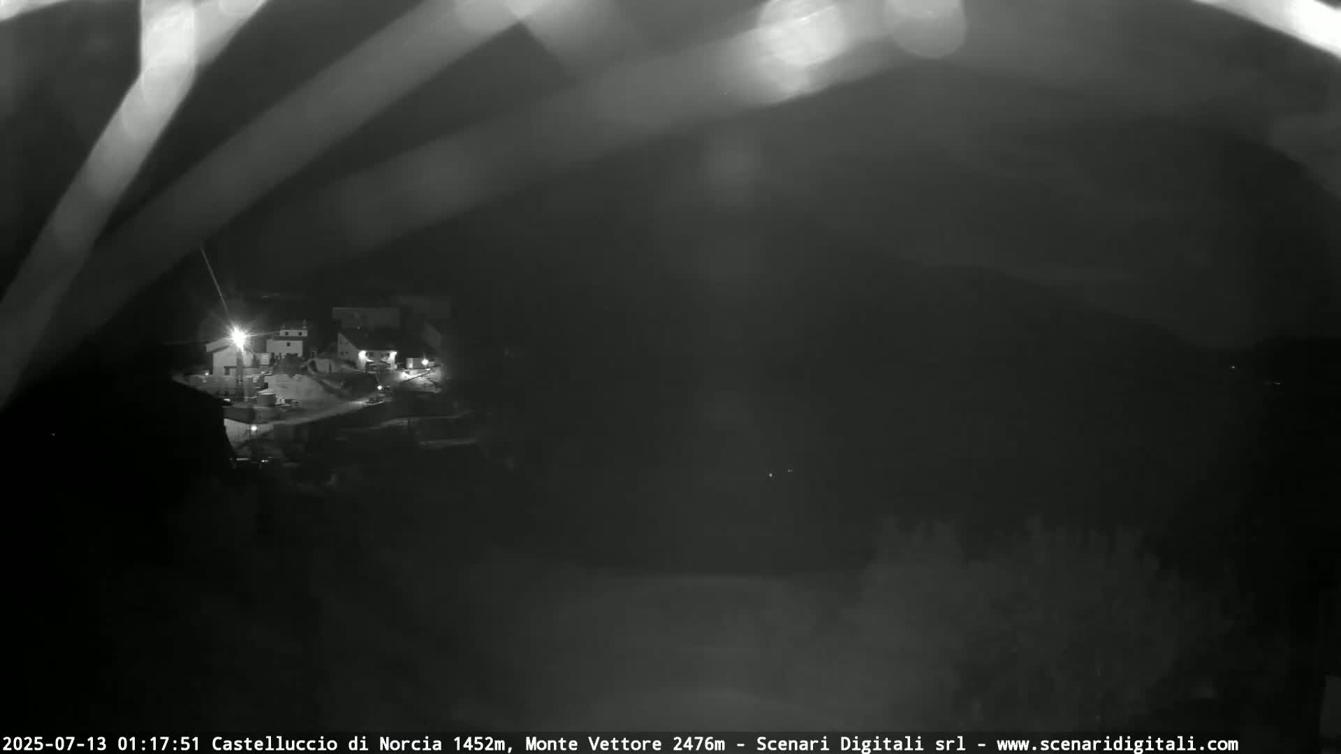 Castelluccio City di Norcia & Monte Vettoretto Mount Panaromic Live Cam - Perugia, Umbria, Italy