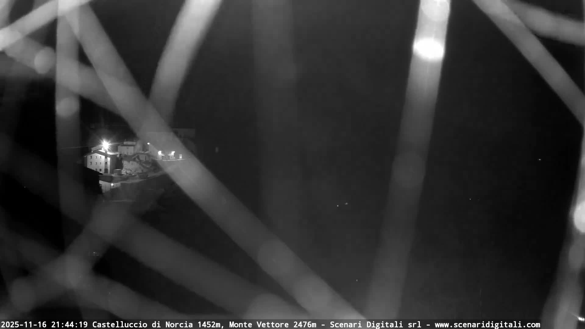 Castelluccio City di Norcia & Monte Vettoretto Mount Panaromic Live Cam - Perugia, Umbria, Italy