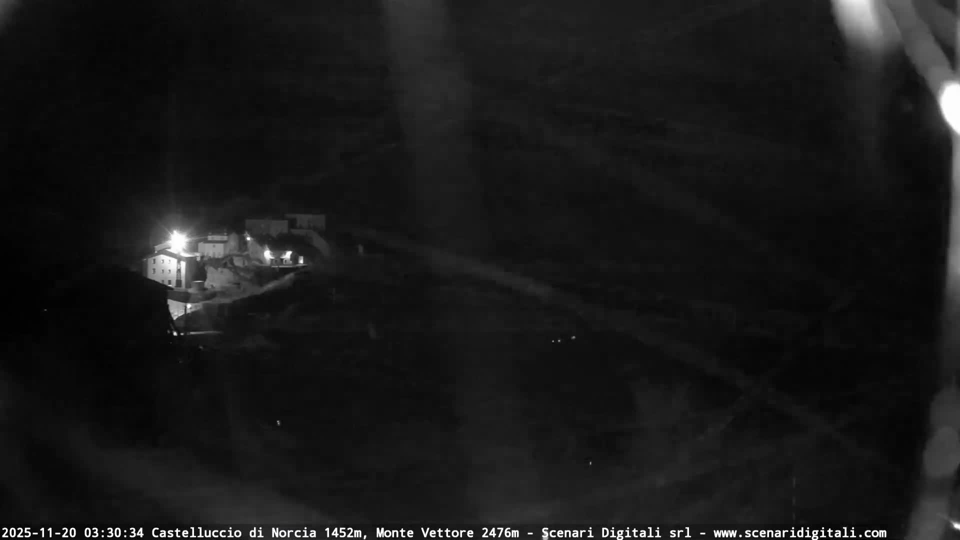 Castelluccio City di Norcia & Monte Vettoretto Mount Panaromic Live Cam - Perugia, Umbria, Italy