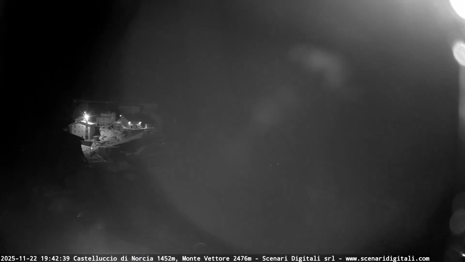 Castelluccio City di Norcia & Monte Vettoretto Mount Panaromic Live Cam - Perugia, Umbria, Italy