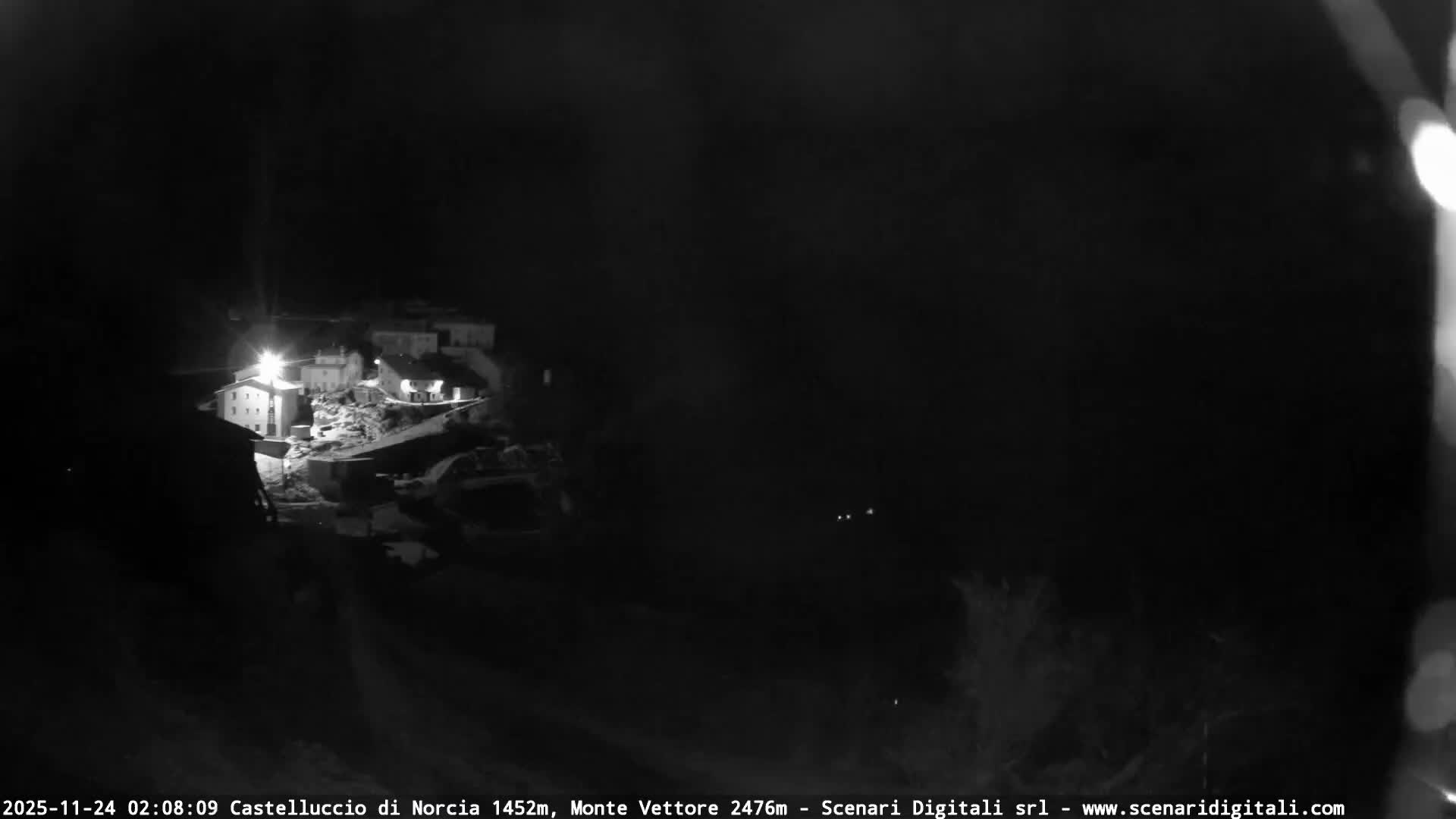 Castelluccio City di Norcia & Monte Vettoretto Mount Panaromic Live Cam - Perugia, Umbria, Italy