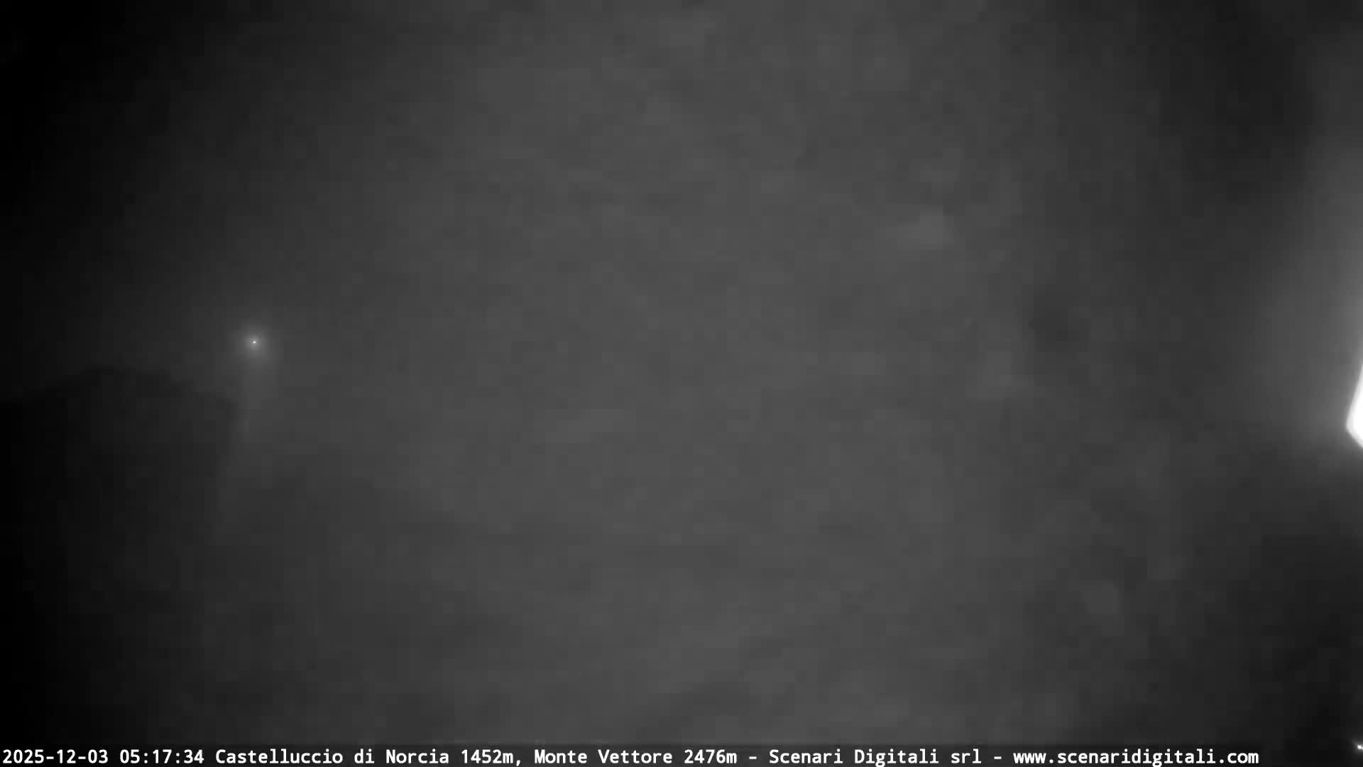 Castelluccio City di Norcia & Monte Vettoretto Mount Panaromic Live Cam - Perugia, Umbria, Italy