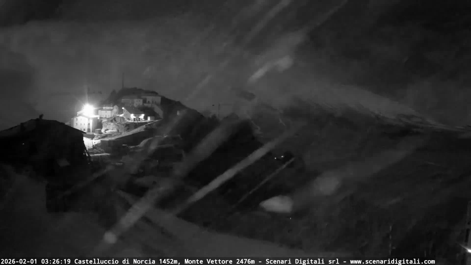 Castelluccio City di Norcia & Monte Vettoretto Mount Panaromic Live Cam - Perugia, Umbria, Italy