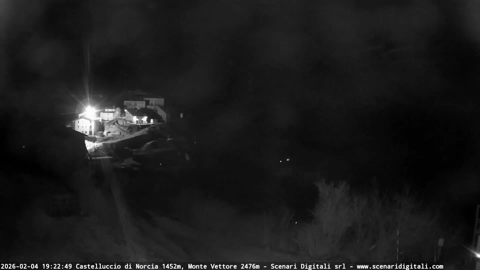 Castelluccio City di Norcia & Monte Vettoretto Mount Panaromic Live Cam - Perugia, Umbria, Italy