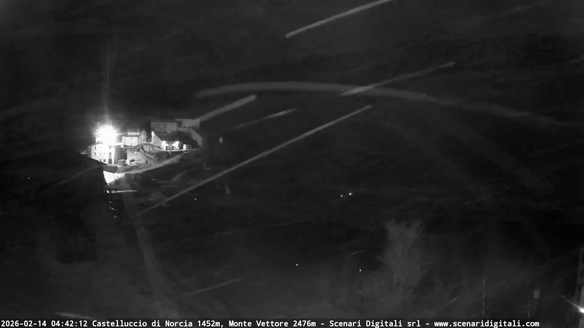 Castelluccio City di Norcia & Monte Vettoretto Mount Panaromic Live Cam - Perugia, Umbria, Italy