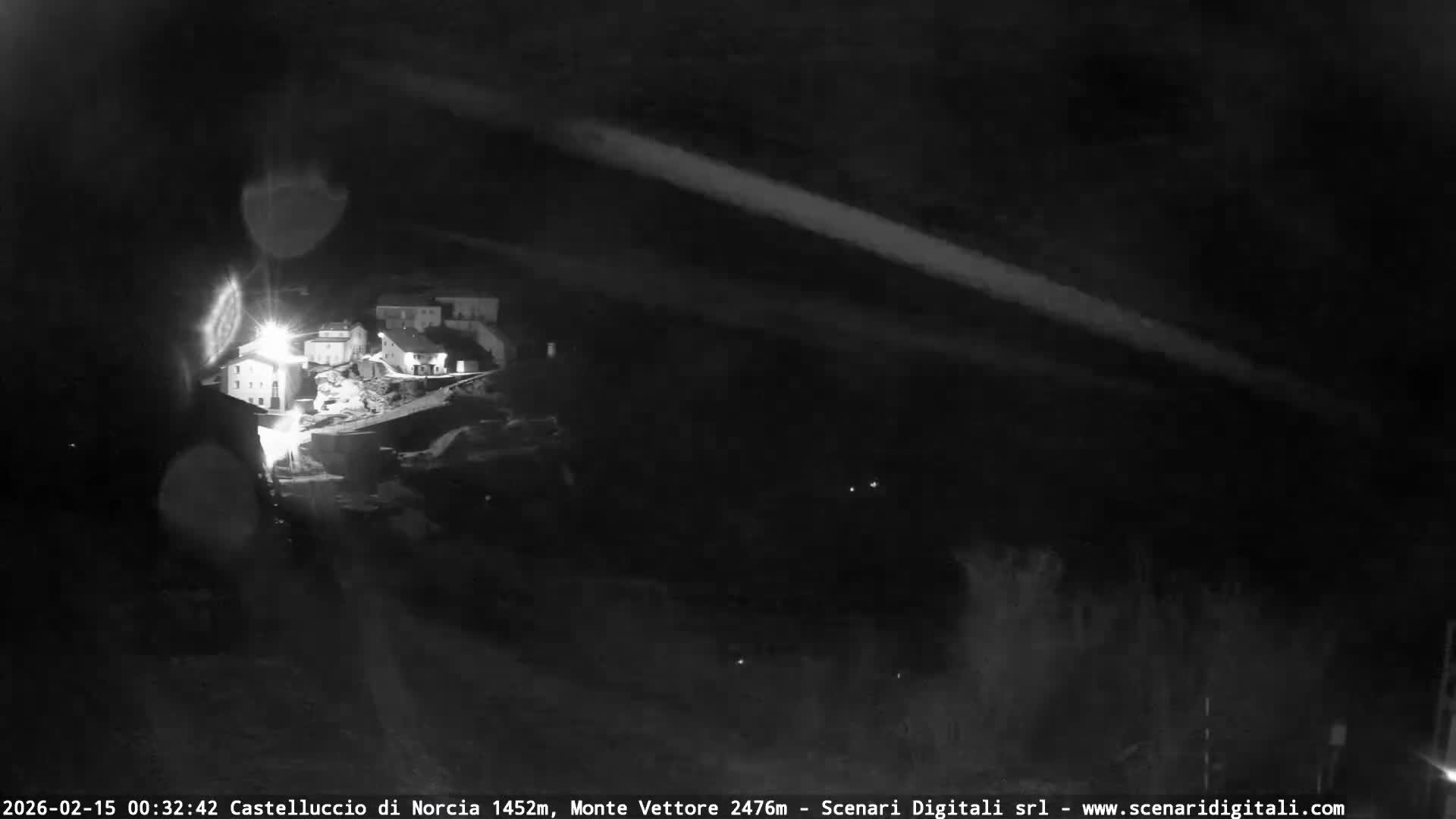 Castelluccio City di Norcia & Monte Vettoretto Mount Panaromic Live Cam - Perugia, Umbria, Italy
