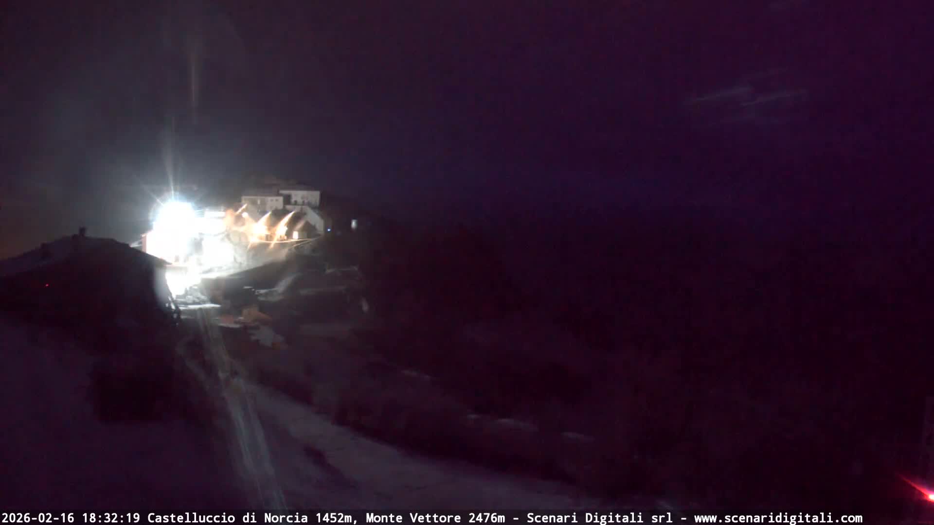 Castelluccio City di Norcia & Monte Vettoretto Mount Panaromic Live Cam - Perugia, Umbria, Italy